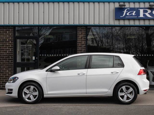 2015 Volkswagen Golf 1.6 TDI 110ps Match DSG 5 door Sat Nav