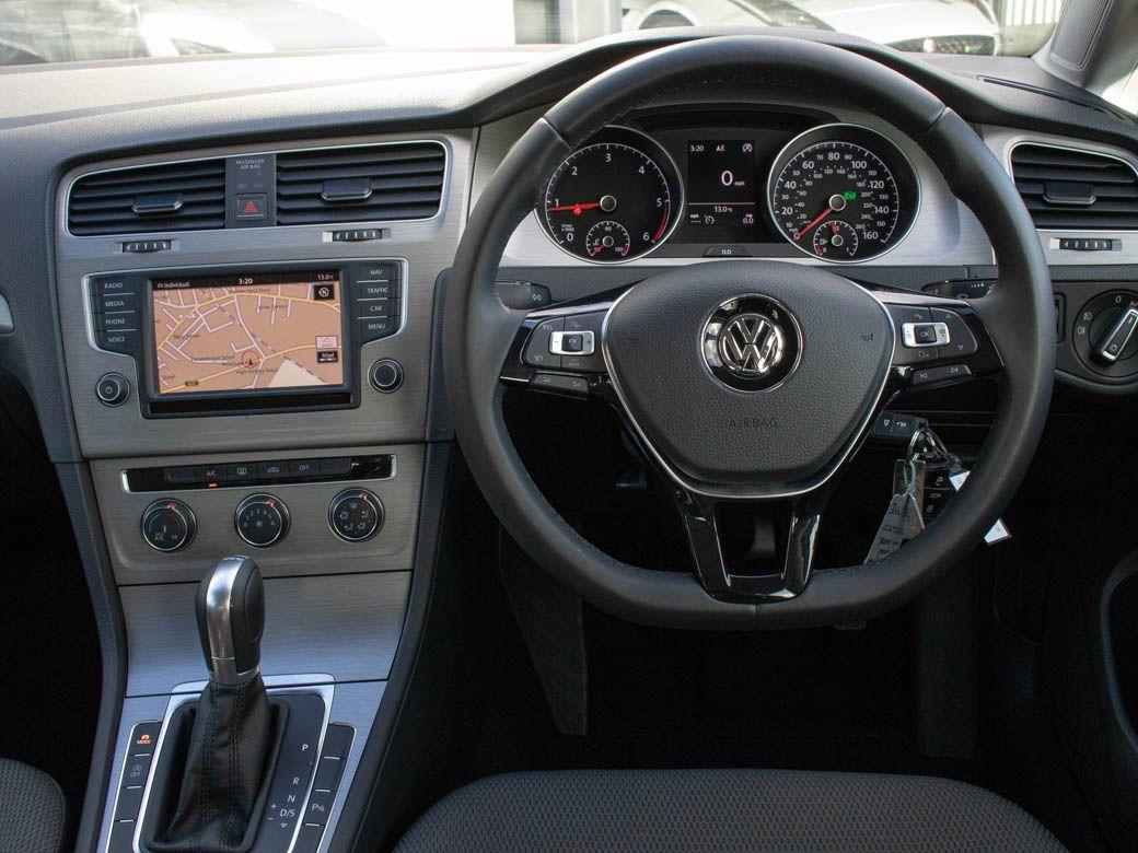 Volkswagen Golf 1.6 TDI 110ps Match DSG 5 door Sat Nav Hatchback Diesel Pure White