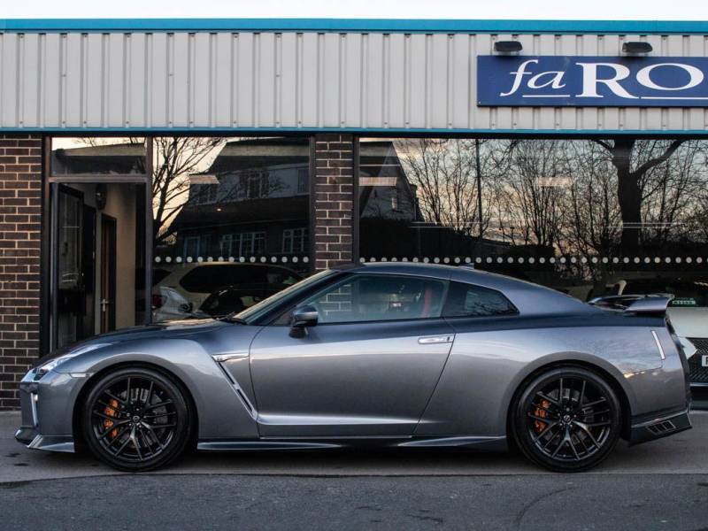 Nissan GT R   Registered:2016(66)