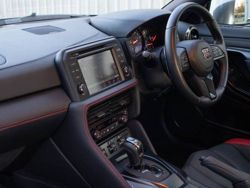 Nissan GT R   Registered:2016(66)