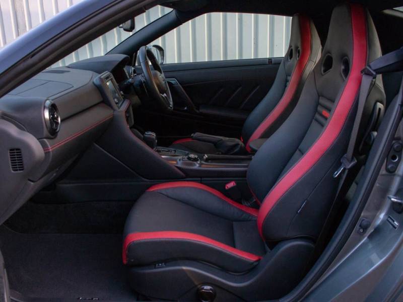 Nissan GT R   Registered:2016(66)