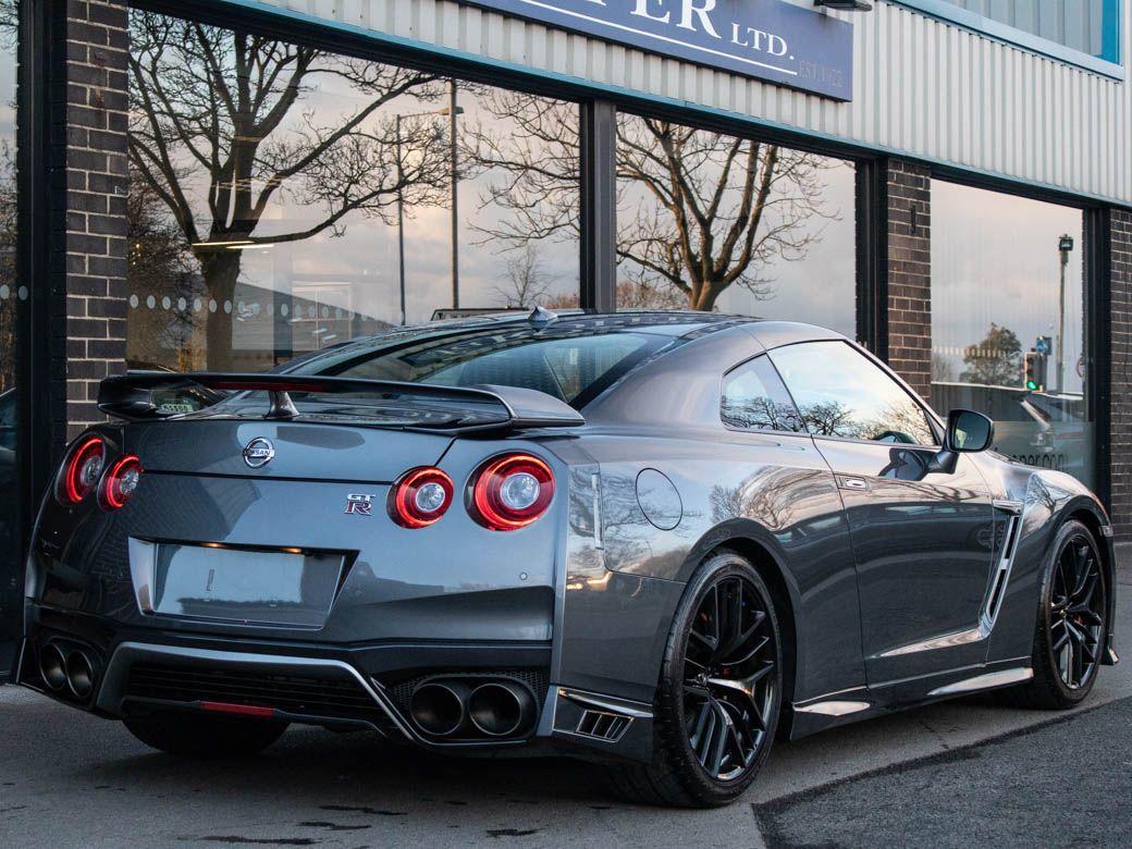 Nissan GT-R 3.8 Recaro Auto 570ps Coupe Petrol Gun Metallic