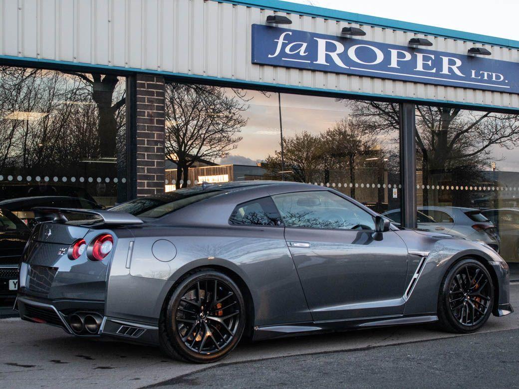 Nissan GT-R 3.8 Recaro Auto 570ps Coupe Petrol Gun Metallic