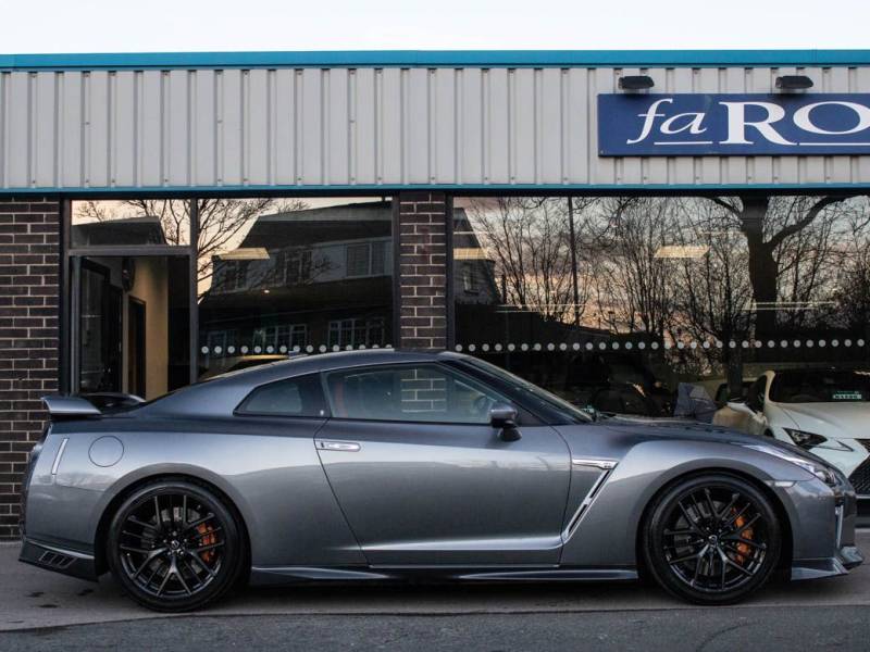 Nissan GT R   Registered:2016(66)