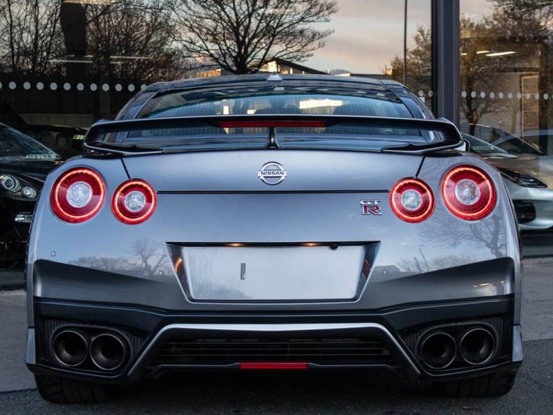 Nissan GT R   Registered:2016(66)