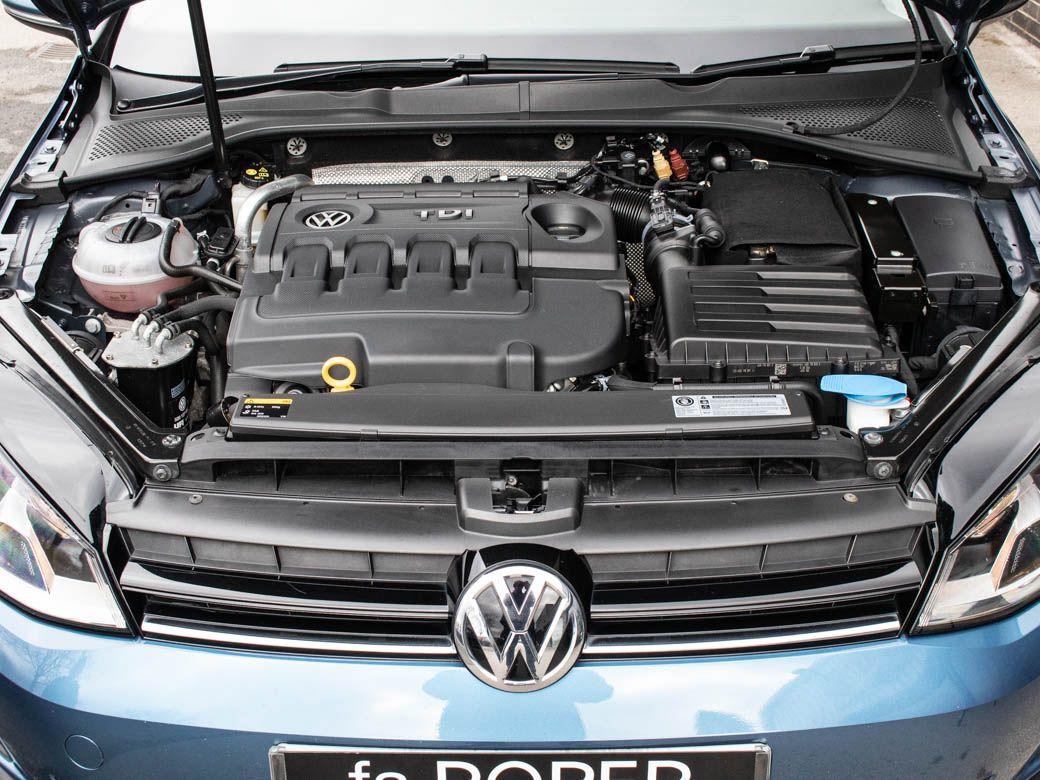 Volkswagen Golf 1.6 TDI 105 SE 5 door Hatchback Diesel Pacific Blue Metallic