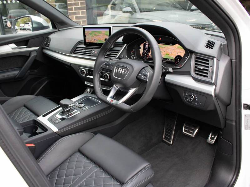 Audi Q5   Registered:2017(67)