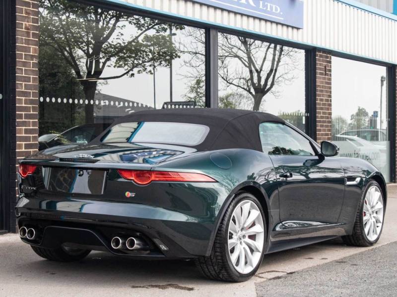 Jaguar F Type   Registered:2013(13)