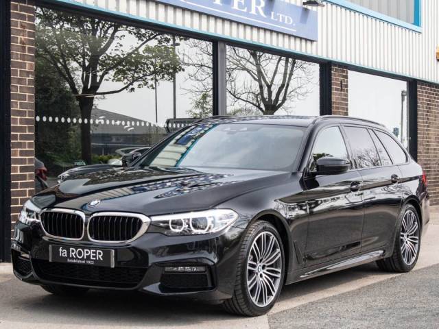 BMW 5 Series 2.0 520d xDrive Touring M Sport Plus Pack Auto Estate Diesel Black Sapphire Metallic