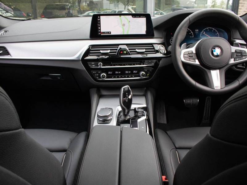 BMW 5 Series   Registered:2018(68)