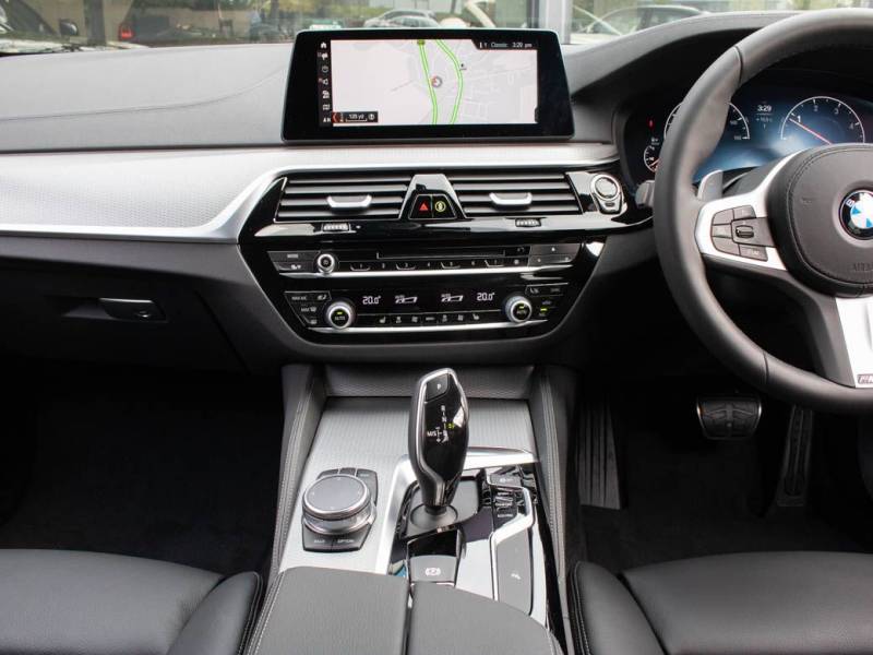 BMW 5 Series   Registered:2018(68)