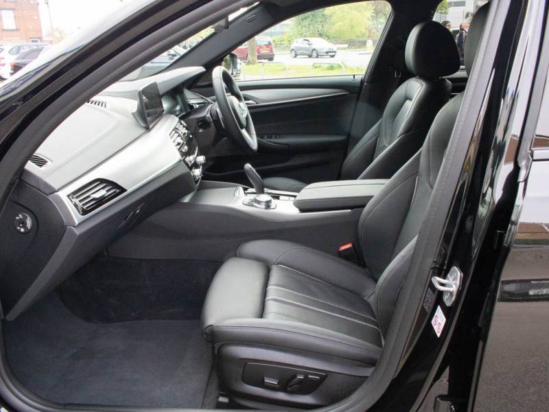 BMW 5 Series   Registered:2018(68)