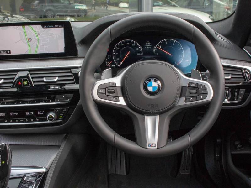 BMW 5 Series   Registered:2018(68)