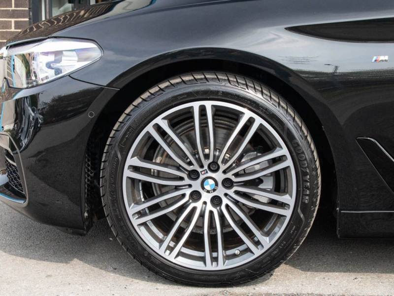 BMW 5 Series   Registered:2018(68)