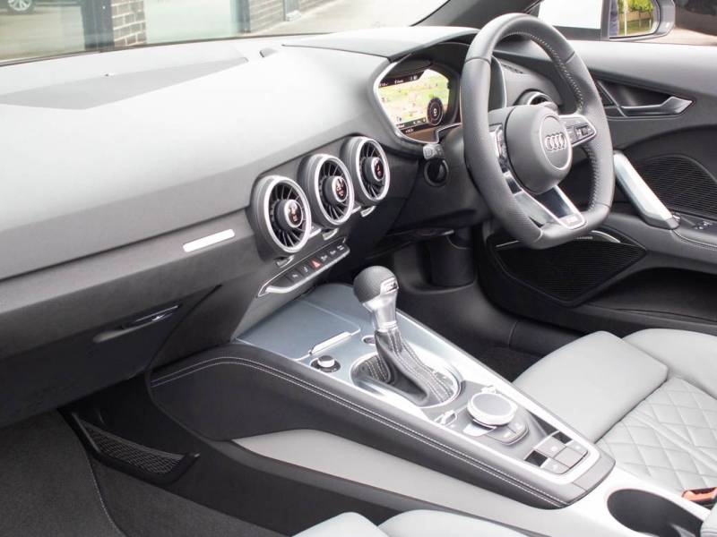 Audi TT   Registered:2015(15)