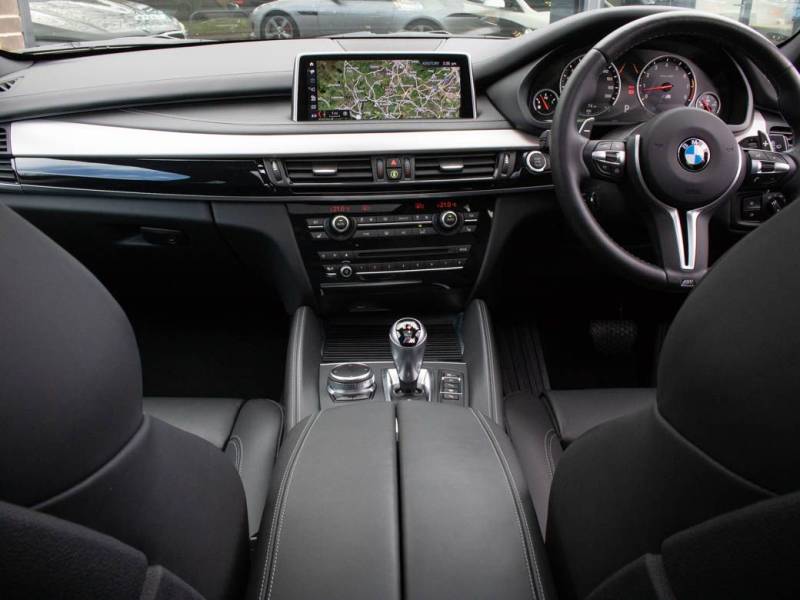 BMW X5 M   Registered:2018(18)