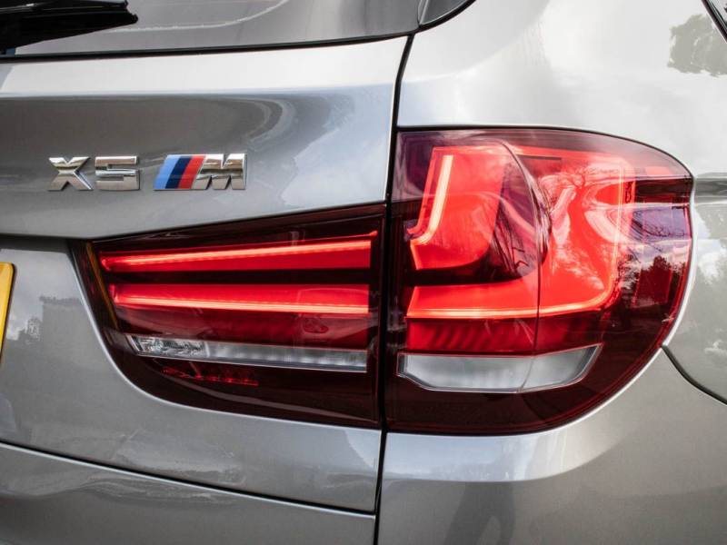 BMW X5 M   Registered:2018(18)