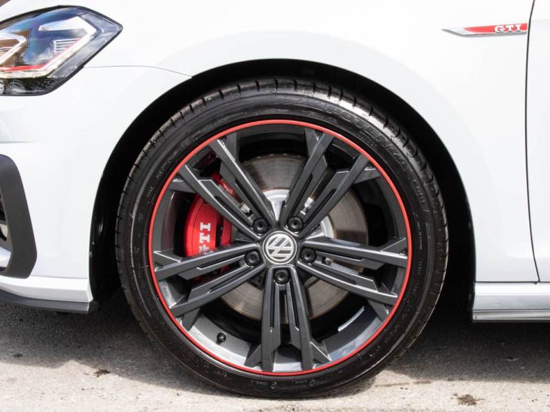 Volkswagen Golf   Registered:2018(68)