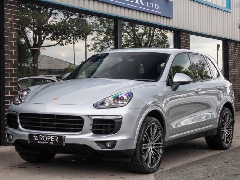 Porsche Cayenne   Registered:2017(17)