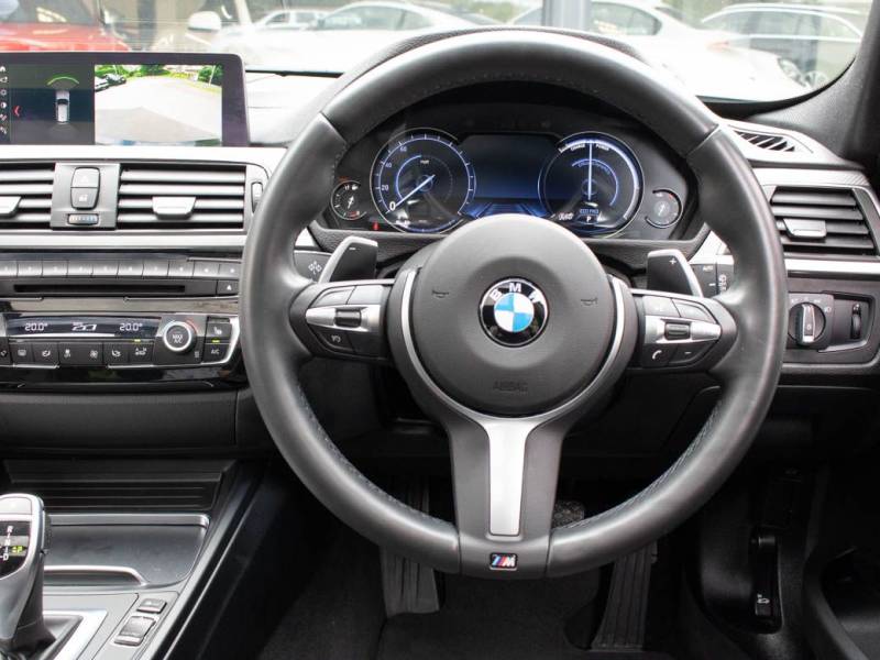 BMW 3 Series   Registered:2017(67)