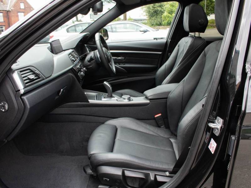 BMW 3 Series   Registered:2017(67)