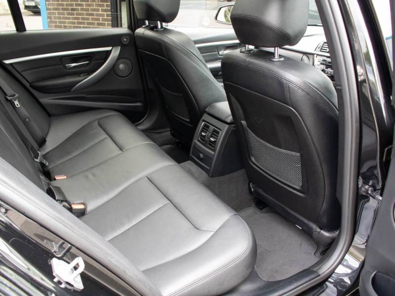 BMW 3 Series   Registered:2017(67)