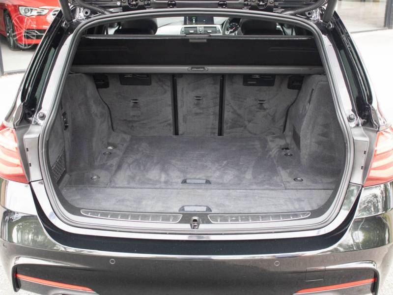 BMW 3 Series   Registered:2017(67)