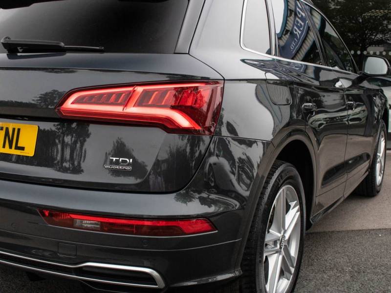 Audi Q5   Registered:2017(67)