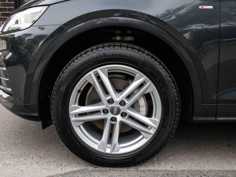 Audi Q5   Registered:2017(67)