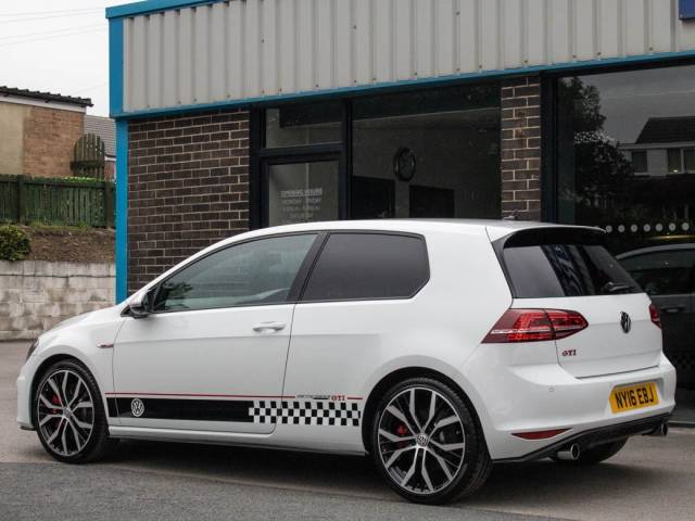 2016 Volkswagen Golf 2.0 TSI GTI 3 door 230ps  [Performance Pack]
