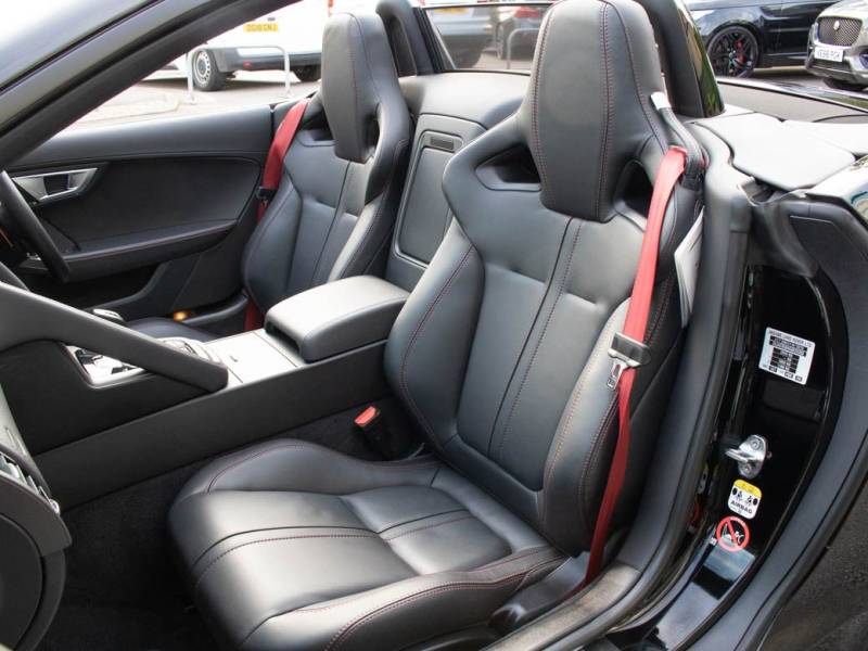 Jaguar F Type   Registered:2015(15)