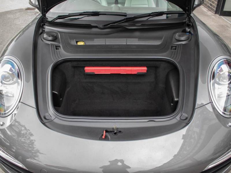 Porsche 911   Registered:2012(62)