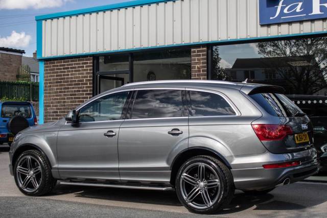 2014 Audi Q7 3.0 TDI quattro S Line Plus Auto 245ps