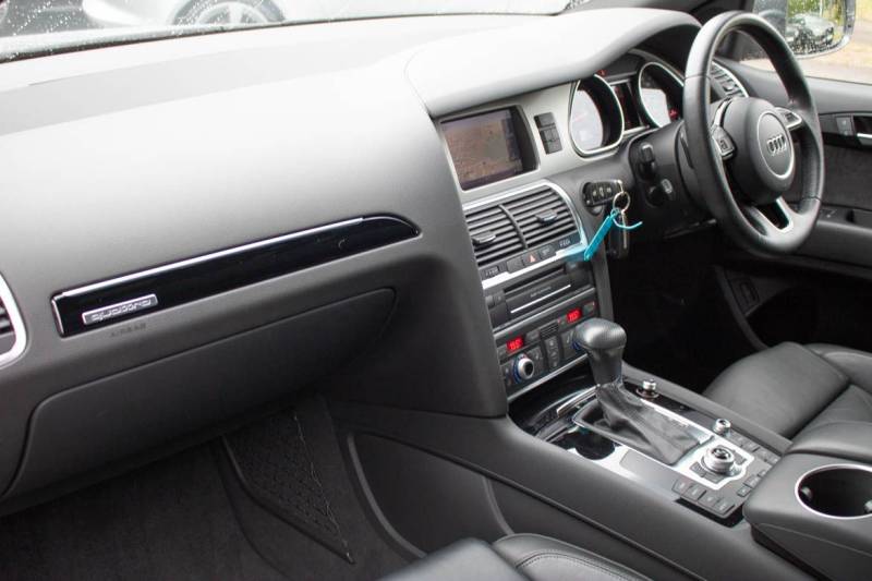 Audi Q7   Registered:2014(64)