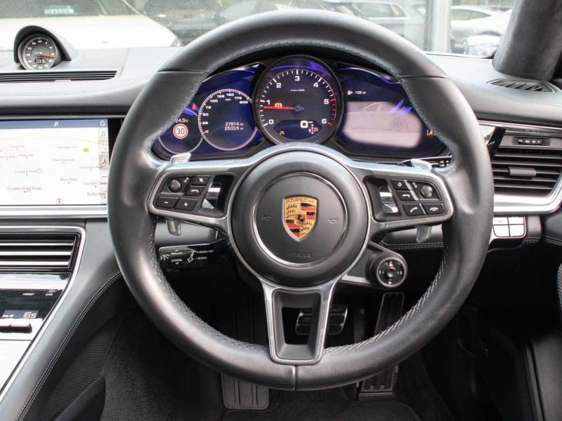 Porsche Panamera   Registered:2016(66)