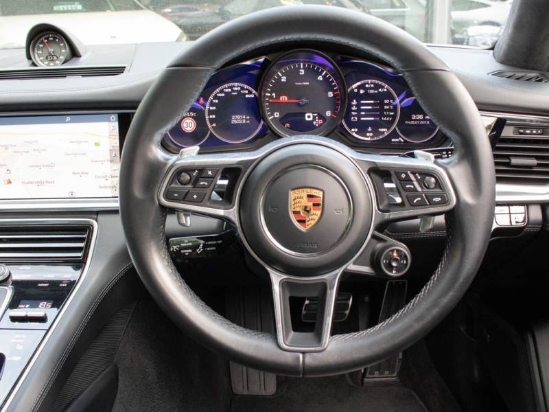 Porsche Panamera   Registered:2016(66)