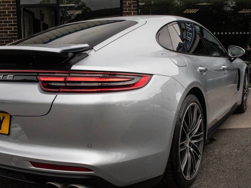 Porsche Panamera   Registered:2016(66)
