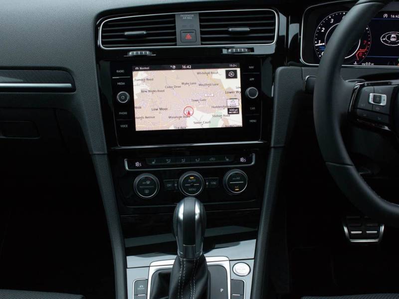 Volkswagen Golf   Registered:2019(19)