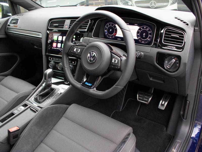 Volkswagen Golf   Registered:2019(19)