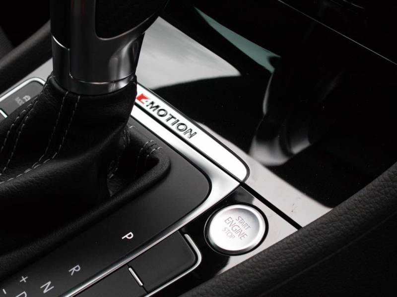 Volkswagen Golf   Registered:2019(19)