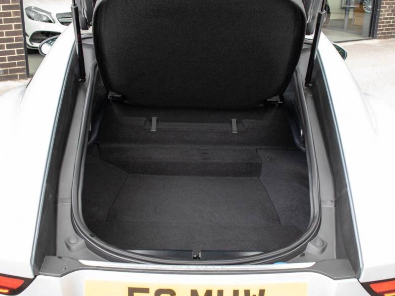 Jaguar F Type   Registered:2018(18)