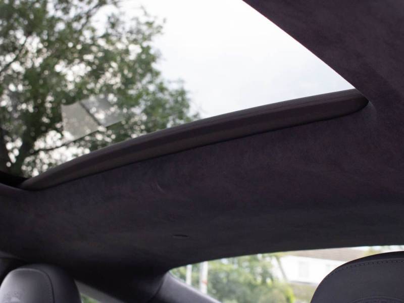 Porsche 911   Registered:2015(15)