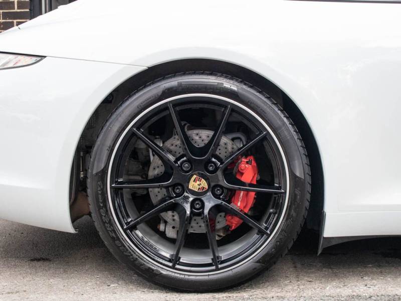 Porsche 911   Registered:2015(15)
