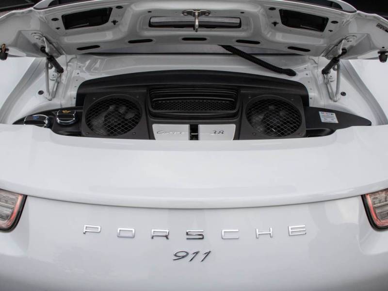 Porsche 911   Registered:2015(15)