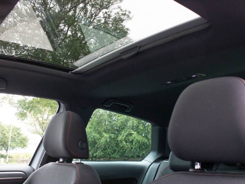 Volkswagen Golf   Registered:2018(68)