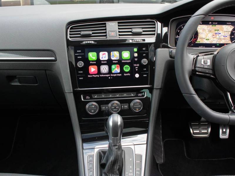 Volkswagen Golf   Registered:2019(19)