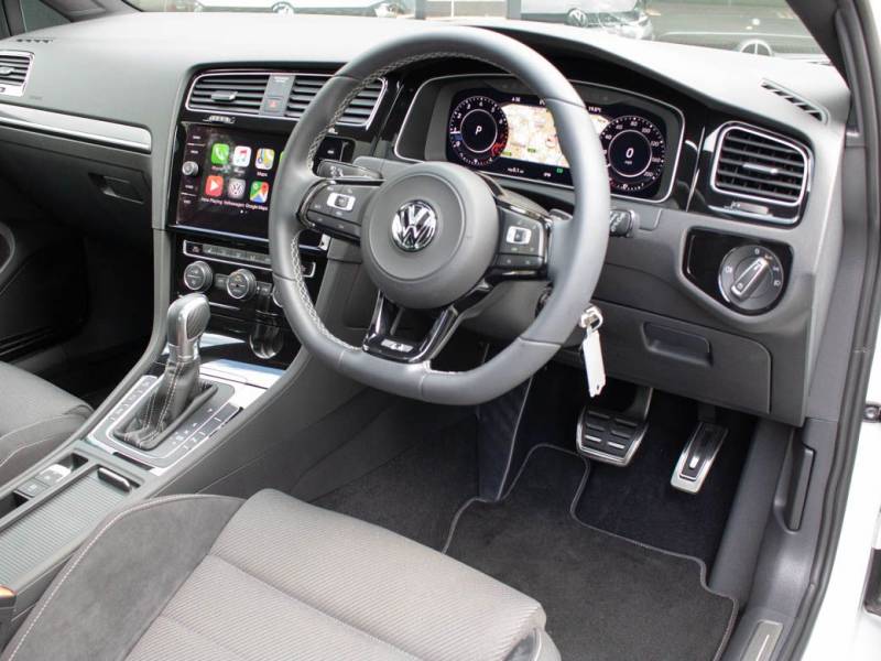 Volkswagen Golf   Registered:2019(19)