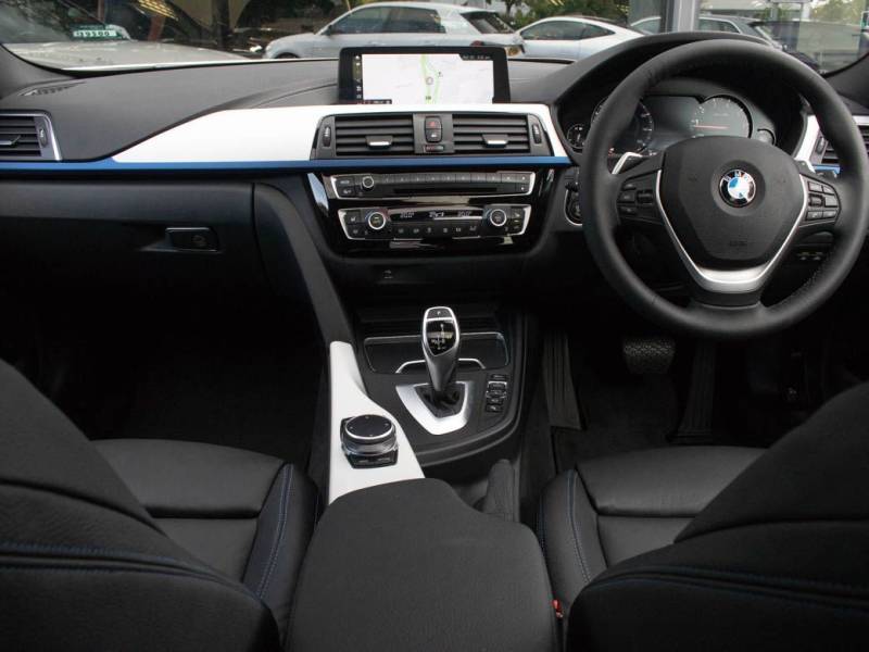 BMW 3 Series   Registered:2019(68)