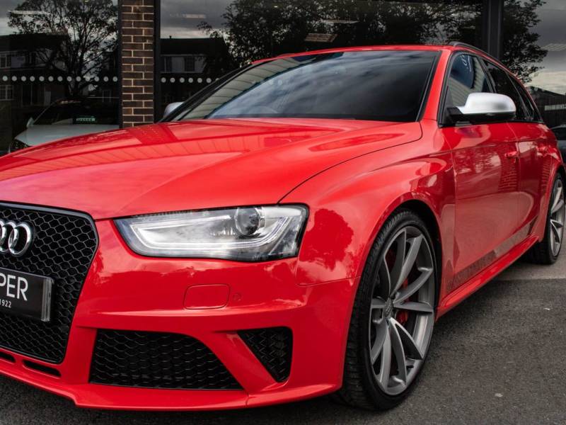 Audi RS4   Registered:2015(15)