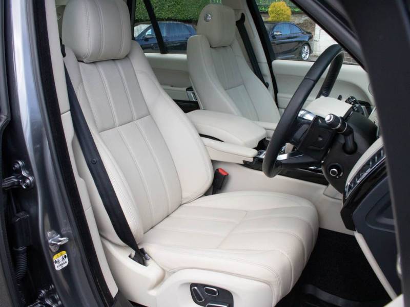 Land Rover Range Rover   Registered:2014(14)